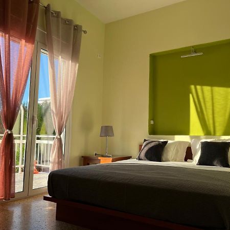 Athens Riviera: 2 Bed / 3' Walk From The Beach Agia Marina  エクステリア 写真