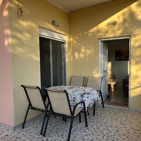Athens Riviera: 2 Bed / 3' Walk From The Beach Agia Marina  エクステリア 写真